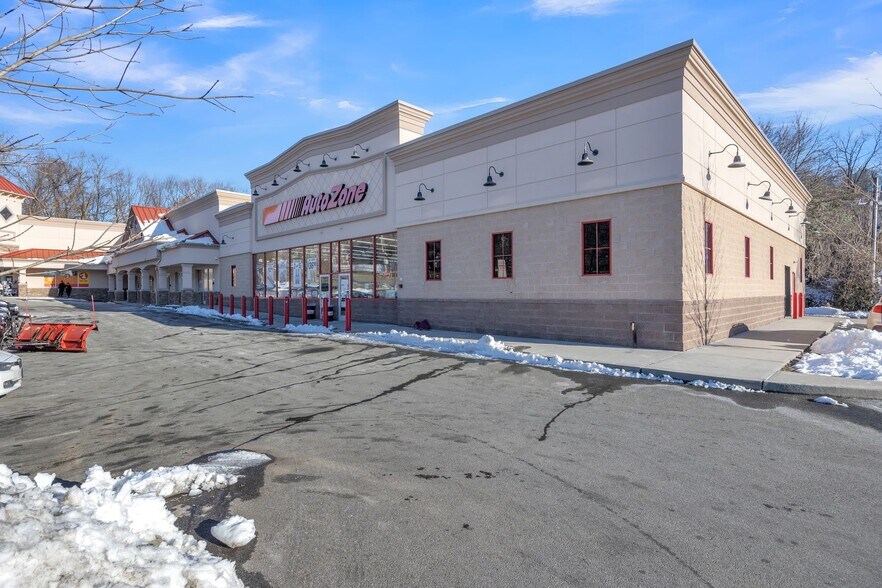 More Photos Of 1721 Main St, Peekskill Auto Repair For Sale