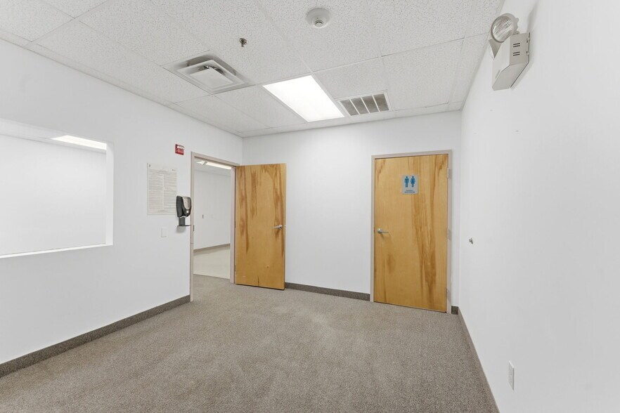 More Photos Of 2138 Mendon Rd, Cumberland Medical For Sale