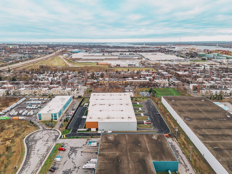 More Photos Of 5800 St Ontario E, Montréal Distribution For Lease
