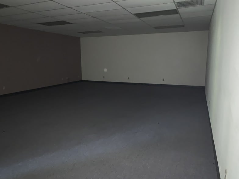 More Photos Of 715 N Arrowhead Ave, San Bernardino Coworking Space