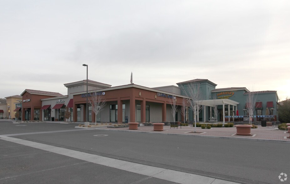 Primary Photo Of 3080 Vista Blvd, Sparks General Retail For Lease