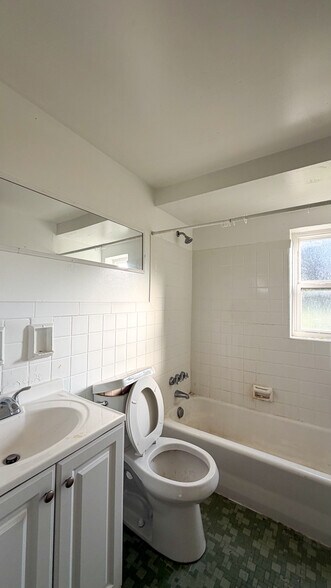 More Photos Of 2894-2898 Harrison Ave, Cincinnati Apartments For Sale