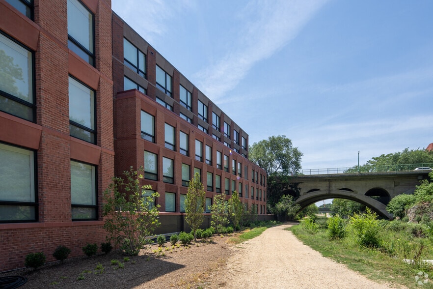 More Photos Of 3401 Water St NW, Washington Hotel For Lease