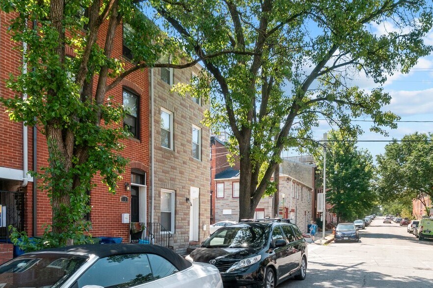More Photos Of 1173 Battery Ave, Baltimore Multifamily For Sale