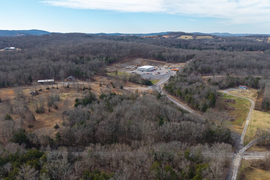 More Photos Of 1854 Sparta Pike, Lebanon Warehouse For Lease