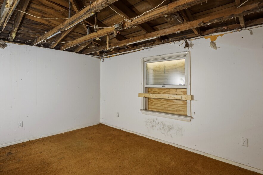 More Photos Of 355 W Church St, Elmira Office For Sale