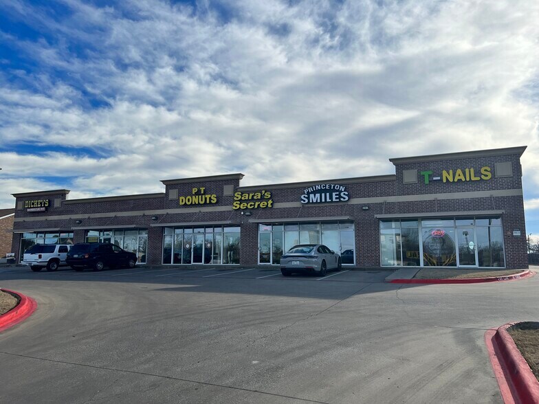More Photos Of 501 E Princeton Dr, Princeton Storefront For Lease