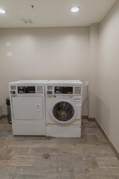 More Photos Of 4100 Snyder Blvd, Sierra Vista Hotel For Sale