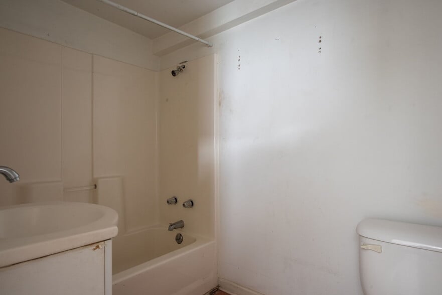 More Photos Of , Kings Mountain Unknown For Sale