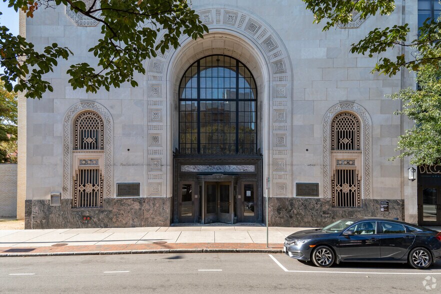 More Photos Of 219 E Broad St, Richmond Apartments For Lease