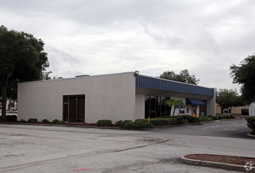 More Photos Of 2200 E Fowler Ave, Tampa Unknown For Lease