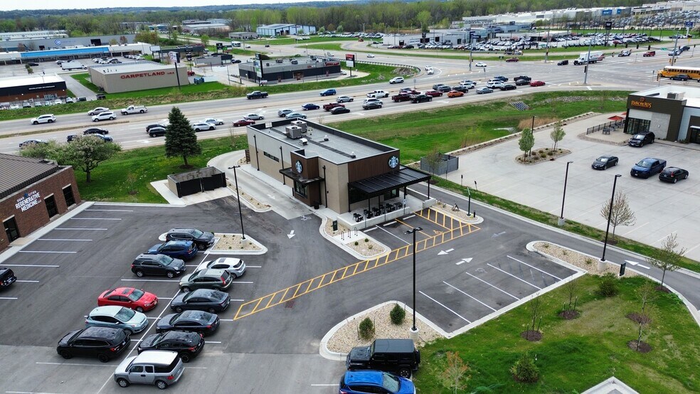 More Photos Of 4200 38th Ave, Moline General Retail For Sale