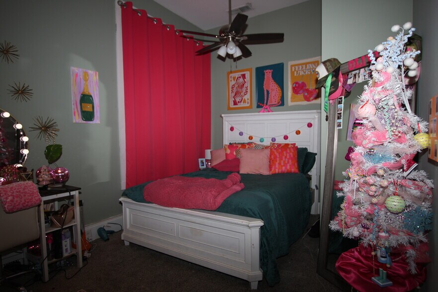 More Photos Of 130 Broad St, Rome Office For Sale