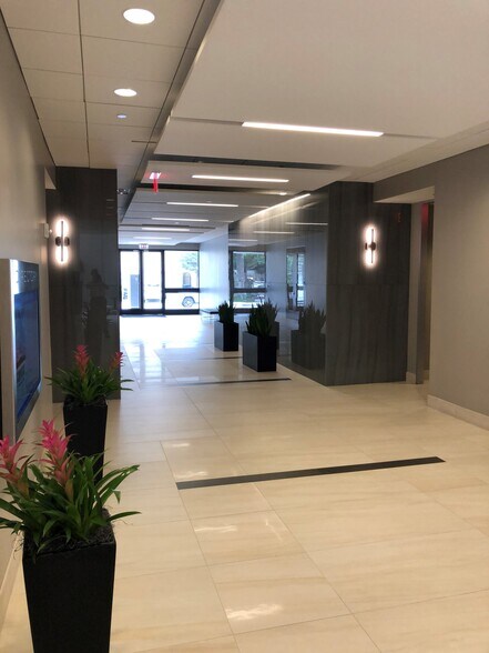 More Photos Of 3131 Eastside St, Houston Office For Lease