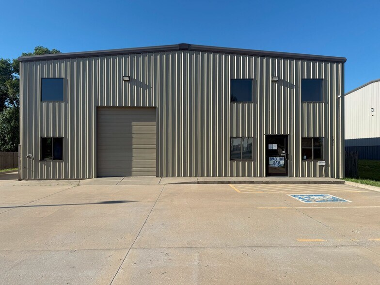 More Photos Of 1221 E 25th St, Lawrence Warehouse For Sale