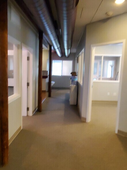 More Photos Of 7 Main St, North Kingstown Storefront Retail Office For Lease