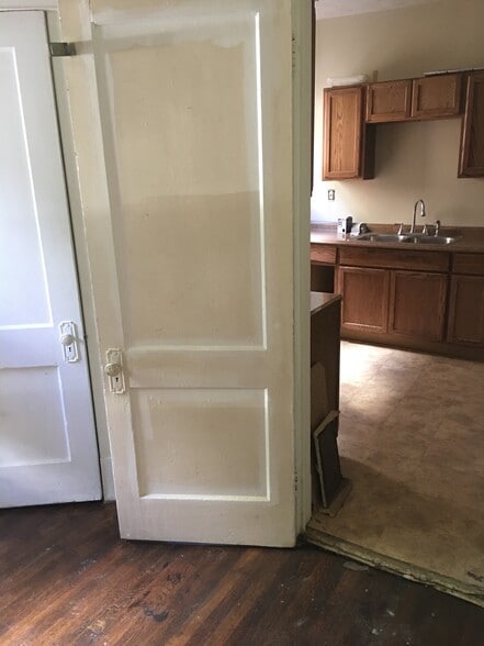 More Photos Of 3421 E 119th St, Cleveland Apartments For Sale