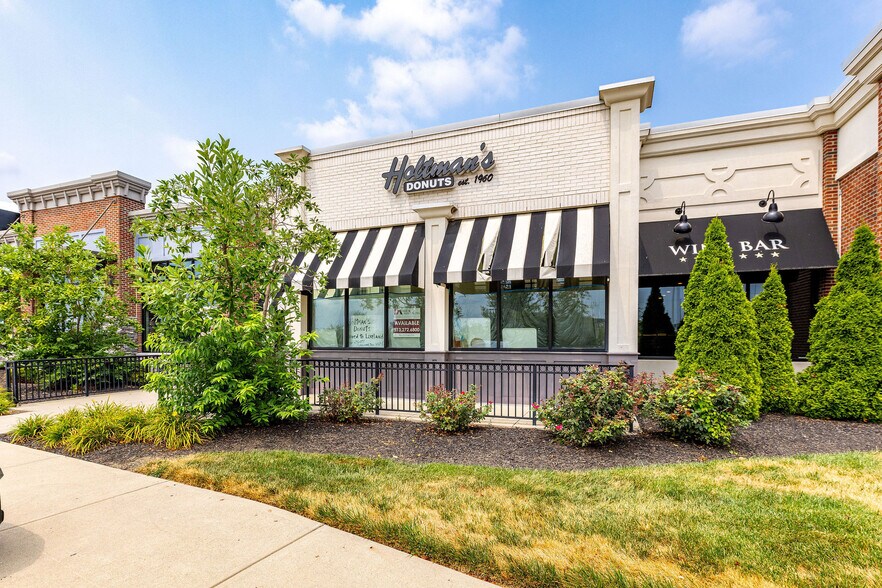 More Photos Of 9558 Civic Centre Blvd, West Chester Restaurant For Lease