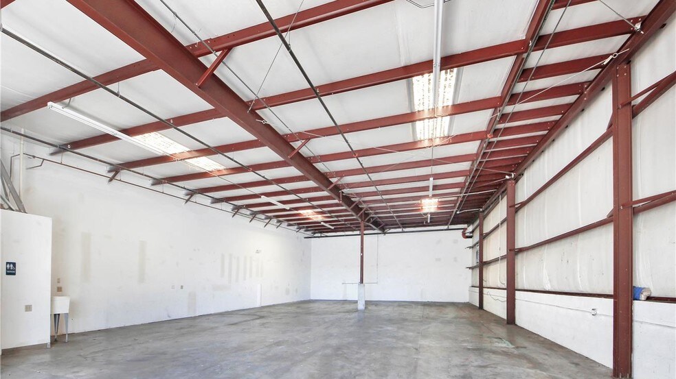 More Photos Of 6557 Garden Rd, Riviera Beach Unknown For Lease