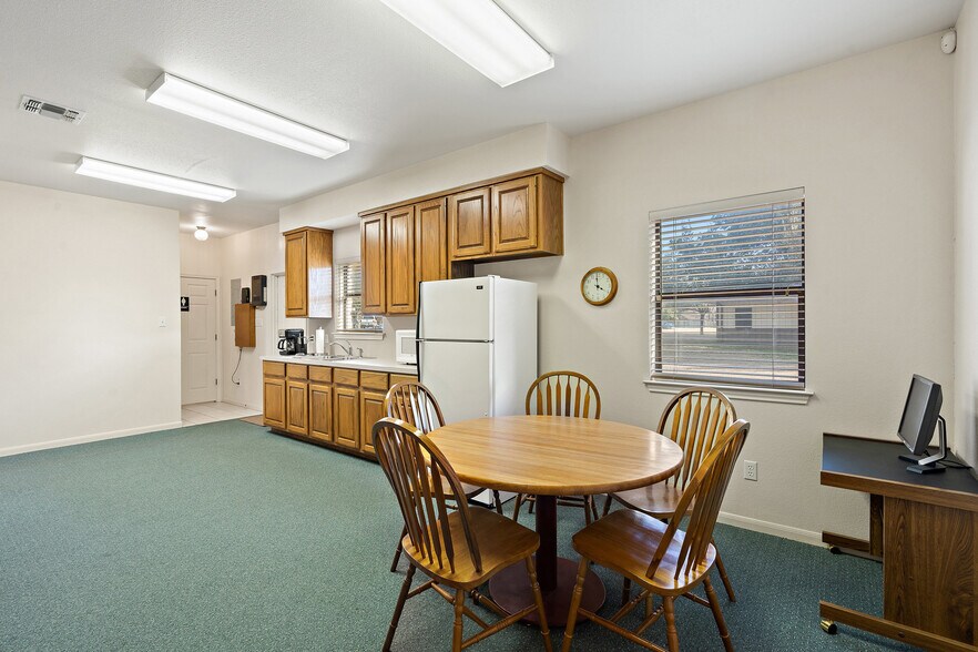 More Photos Of 409 Mallard Ln, Taylor Office Residential For Lease