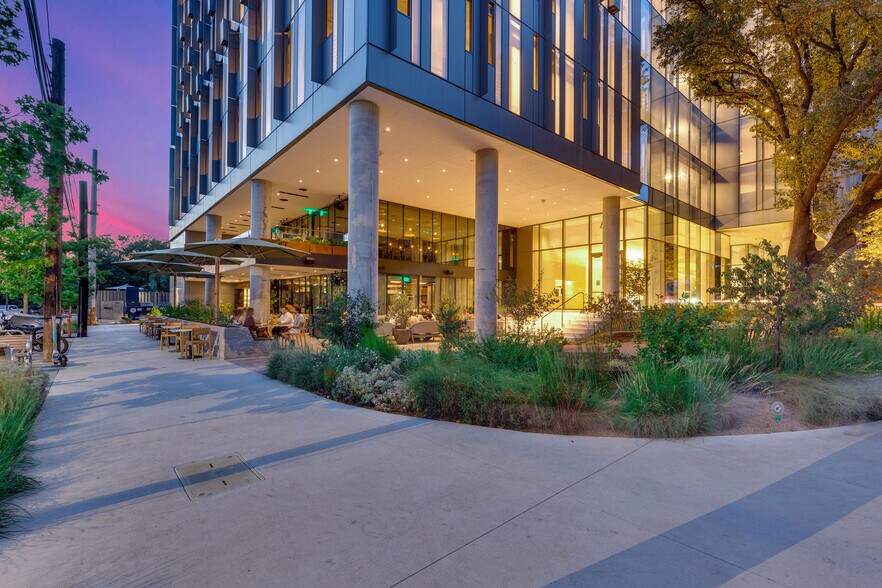 Primary Photo Of 44 East Ave, Austin Apartments For Sale