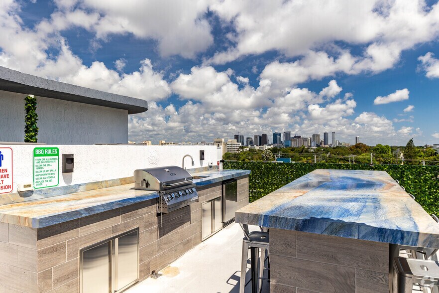 More Photos Of 2100 Miami Rd, Fort Lauderdale Apartments For Sale