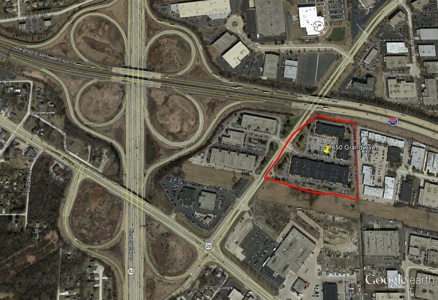 More Photos Of 650 W Grand Ave, Elmhurst Flex For Lease