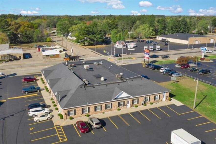 More Photos Of 2811 8th St, Wisconsin Rapids Office For Lease