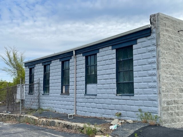 More Photos Of 271 Reservoir Ave, Providence Auto Repair For Sale