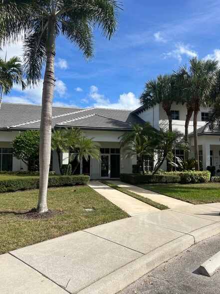 More Photos Of 3307 Northlake Blvd, Palm Beach Gardens Office For Sale