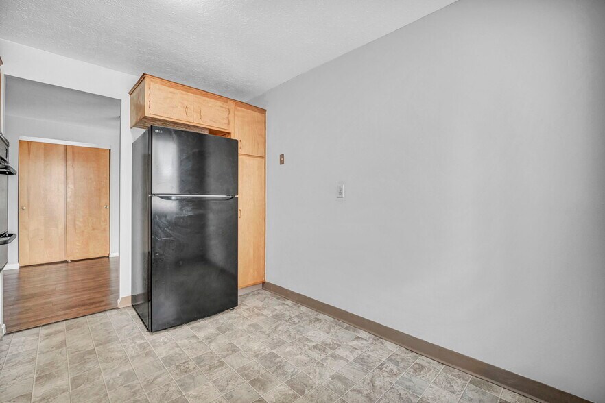 More Photos Of 818-850 S Green Rd, South Euclid Apartments For Sale
