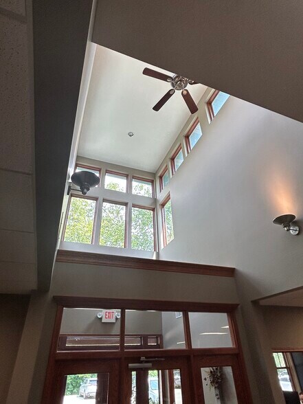 More Photos Of 5935 S 56th St, Lincoln Office For Lease