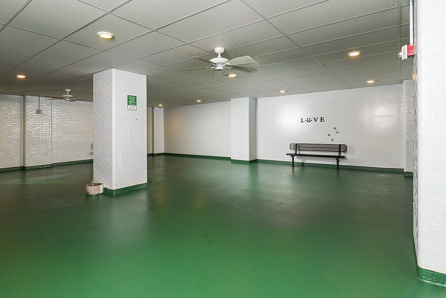 More Photos Of 99 W Saint Clair Ave, Cleveland Apartments For Lease