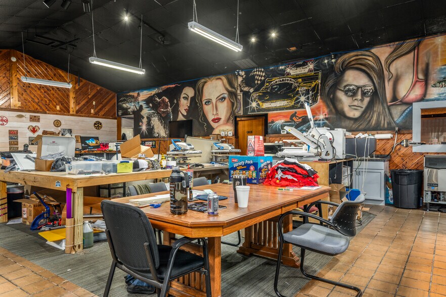 More Photos Of 6940 US Highway 27 N, Sebring Restaurant For Sale