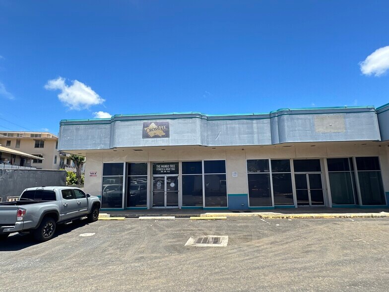 More Photos Of 98-425 Kamehameha Hwy, Aiea Unknown For Lease