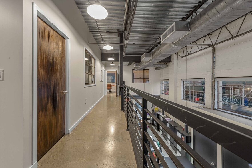 More Photos Of 3309 37th Ave, Long Island City Loft Creative Space For Sale