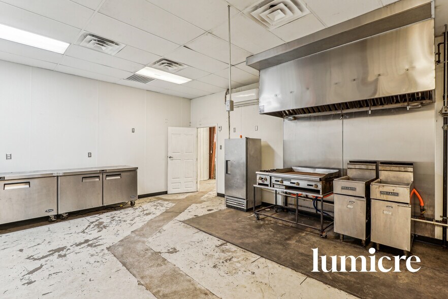 More Photos Of 1219 Shepherd Dr, Houston General Retail For Sale