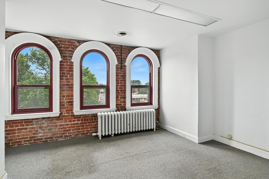 More Photos Of 76-82 Main St, Northampton Office For Lease