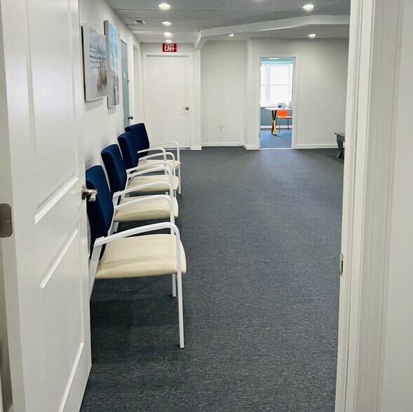 More Photos Of 40 Darby Rd, Paoli Medical For Lease