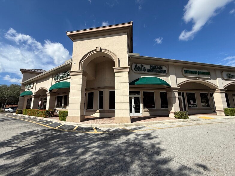 Primary Photo Of 861 Yamato Rd, Boca Raton General Retail For Lease
