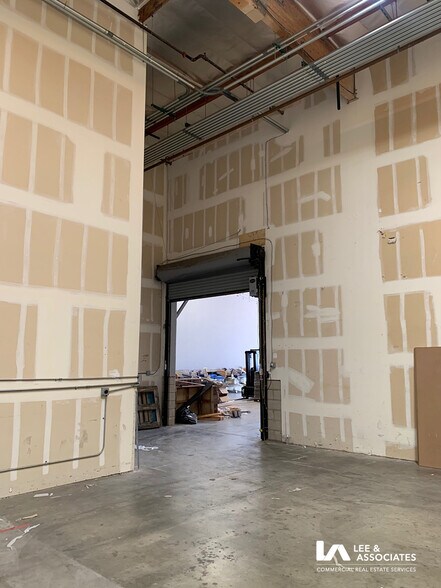More Photos Of 1382 Valencia Ave, Tustin Research And Development For Lease
