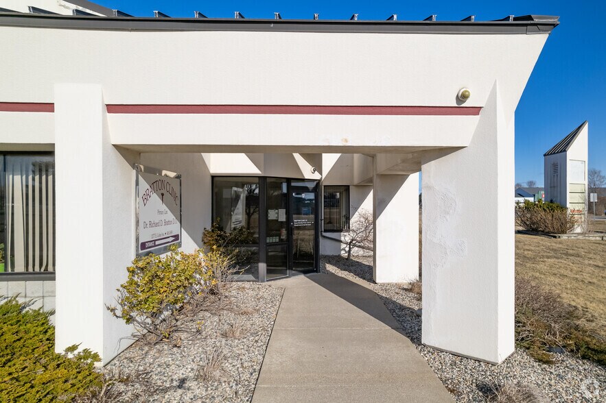 More Photos Of 1277 E Cedar Ave, Gladwin Office For Sale