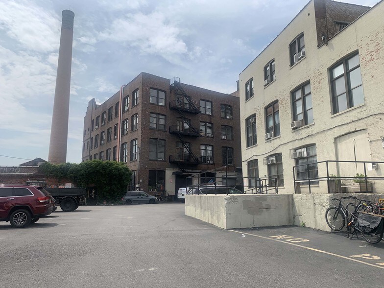 More Photos Of 1027 Grand St, Brooklyn Office For Lease