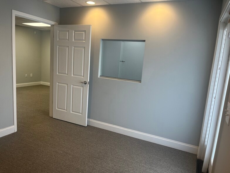 More Photos Of 3973 Atlanta Hwy, Loganville Office For Lease
