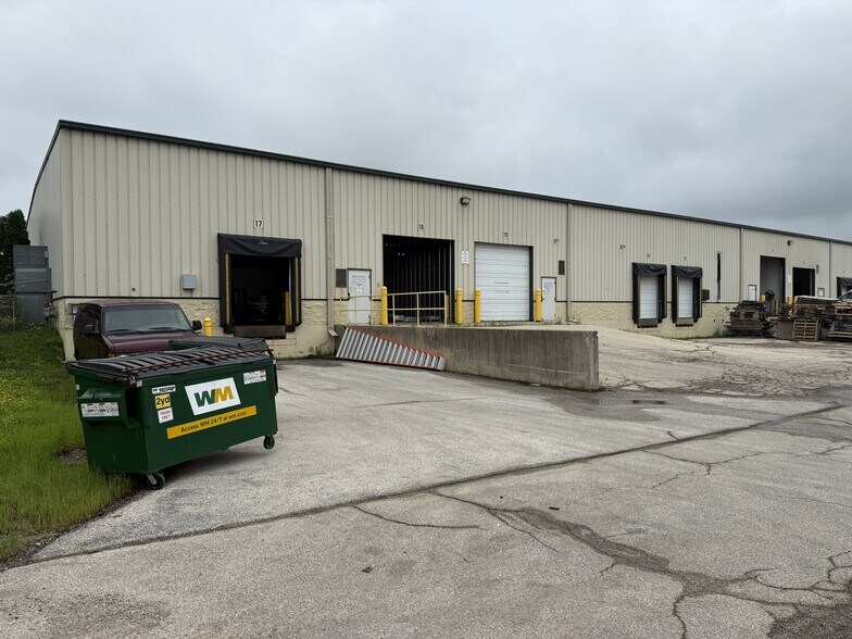 More Photos Of S83W18741-S84W18765 Saturn Dr, Muskego Distribution For Lease