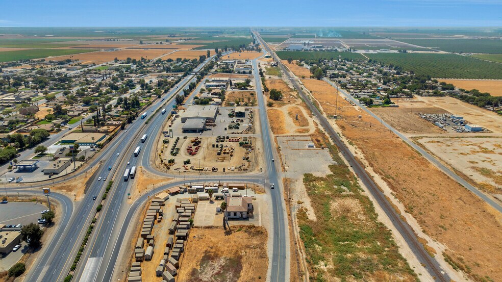 More Photos Of 210-284 N Burnett Rd, Tipton Land For Sale