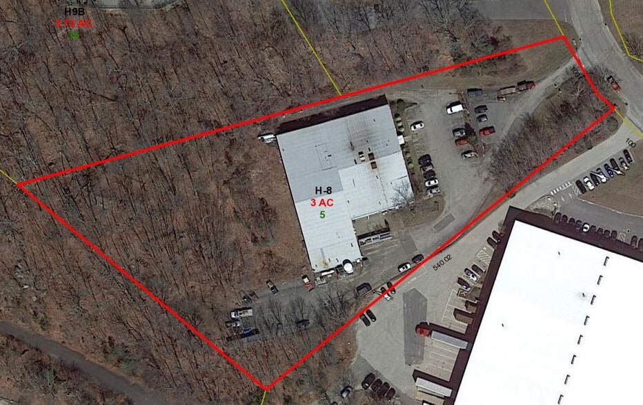 More Photos Of 5 Heritage Park, Clinton Manufacturing For Lease