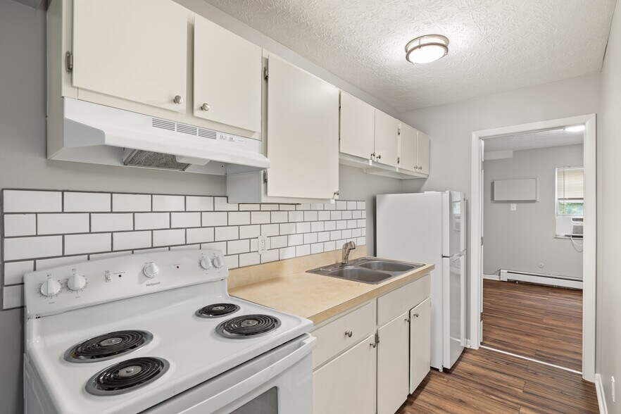 More Photos Of 25 Oakdale Ave, Akron Apartments For Sale