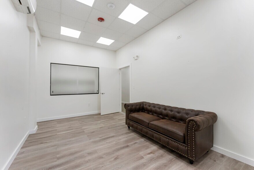 More Photos Of 26211 I-45, Spring Office For Lease