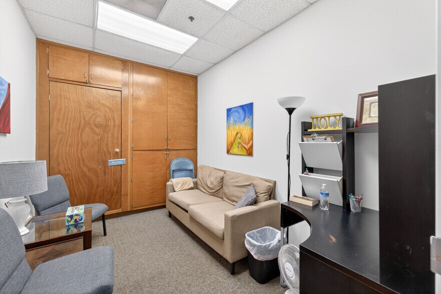 More Photos Of 3005 Lenora Church Rd, Snellville Office For Sale